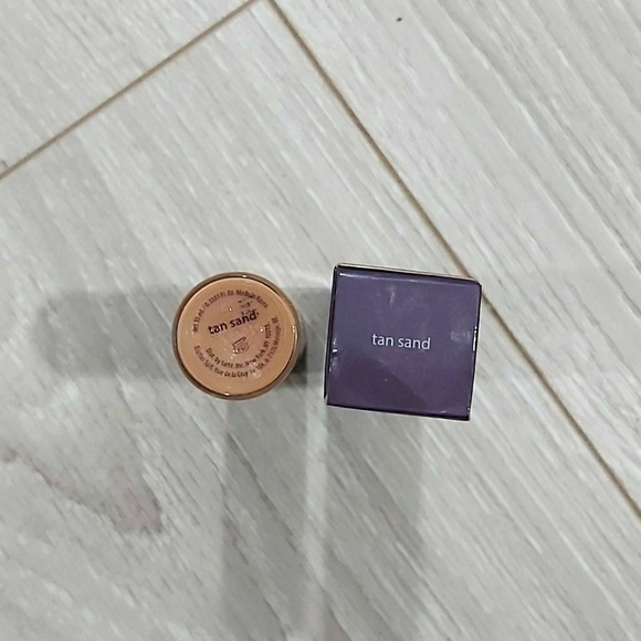 Brand New Tarte Shape Concealer in Tan Sand - Picture 2 of 3